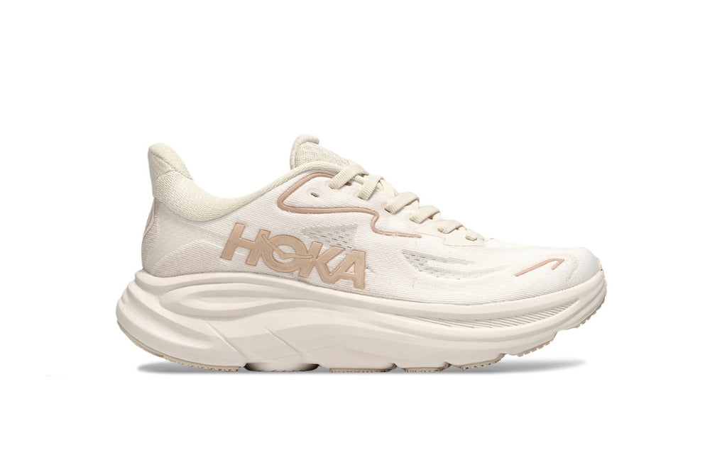 HOKA Skyflow – White / Sand